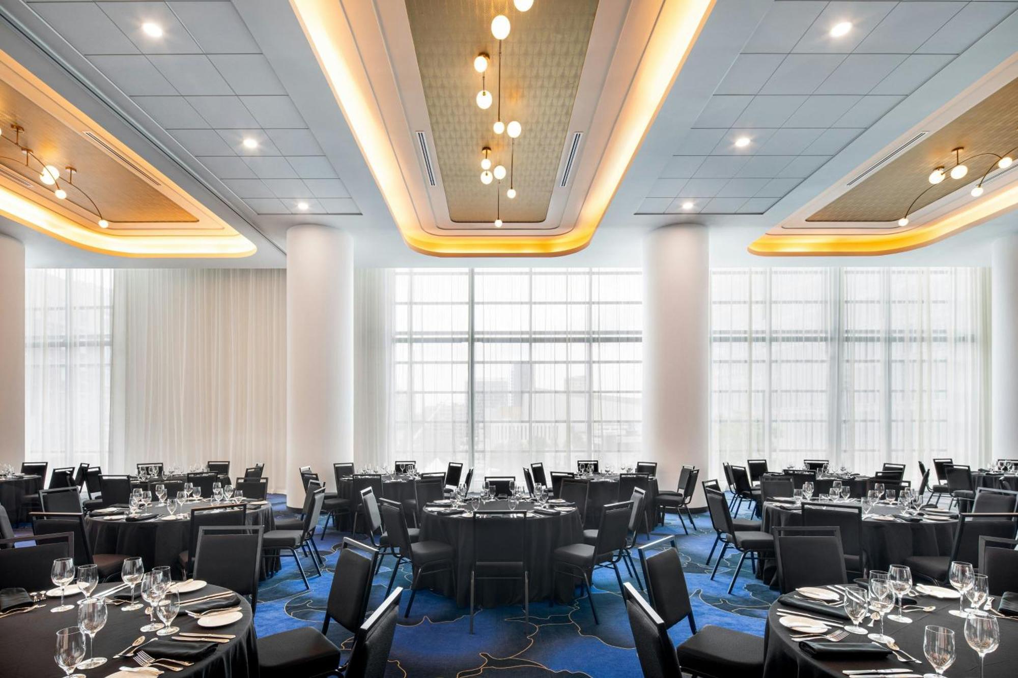 Honeyrose Hotel, Montreal, A Tribute Portfolio Hotel Eksteriør bilde The ballroom at the hotel